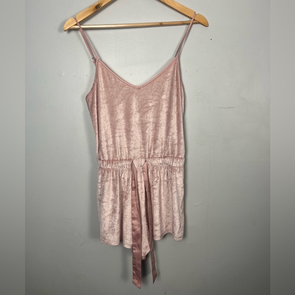 Victoria’s Secret pink velvet spaghetti strap romper Size small